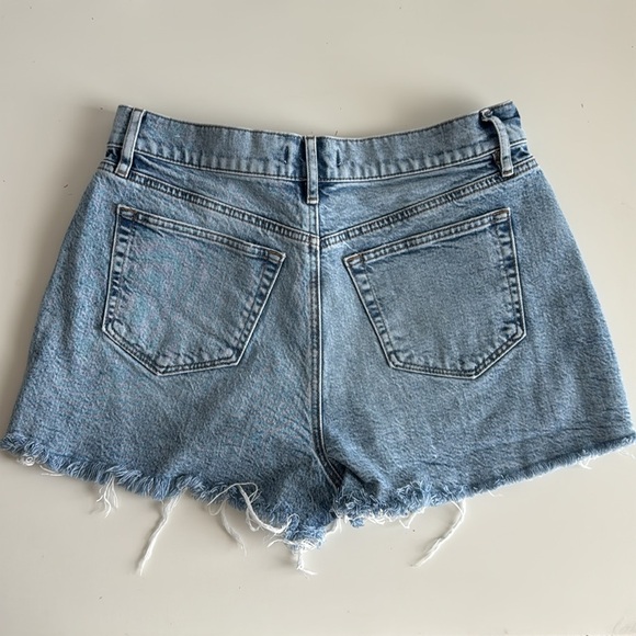Acid Washed Ripped Jean Denim Shorts SIZE 4 - Picture 6 of 7
